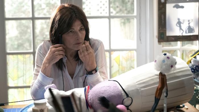 Kidding TV Series: Dierdre (Catherine Keener) backstage at Mr. Pickles Puppet Time