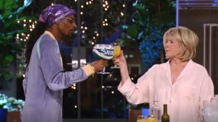 Martha & Snoop’s Potluck Dinner Party TV: Scene #4