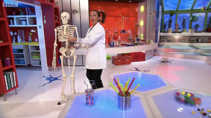 Nina And The Neurons TV Series: Nina talks about bones. 