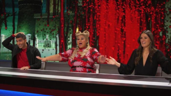 Recipe for Disaster TV show screenshot 2: the panel of judges sits at their desk