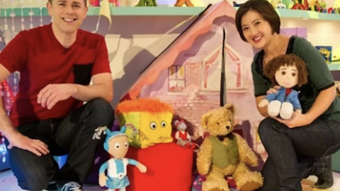 Show Me Show Me Series: The hosts with their Miss Mouse, Stuffy, Tom, Teddington, and Mo Mo. 