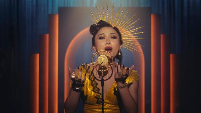 Spider-Noir TV show screenshot 2: Cat Hardy sings a torch song in her own club