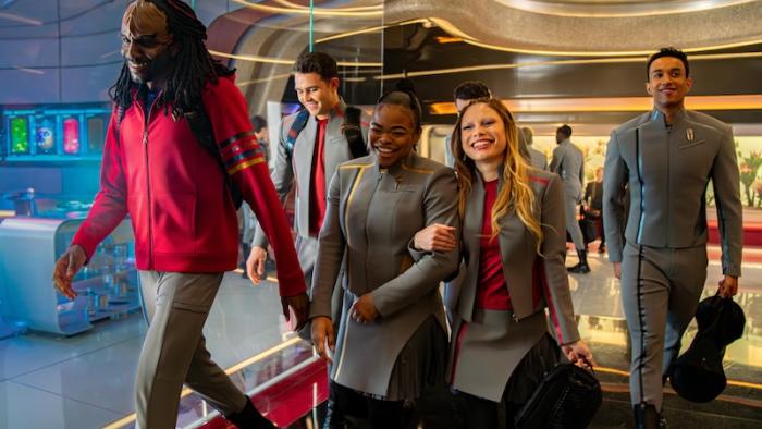 Star Trek Academy TV show screenshot: a group of students walk together, smiling