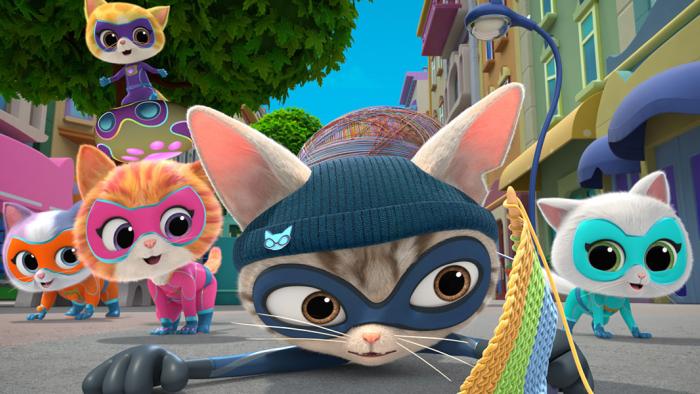 SuperKitties TV Show: the kitties follow Cat Burglar