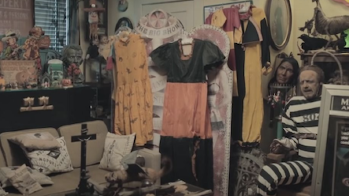 Swap Shop TV Show: A room full of collectibles. 