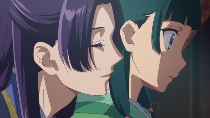 The Apothecary Diaries TV show screenshot 2: Jinshi leans in close to whisper in Maomao's ear. Maoamao looks disgusted.