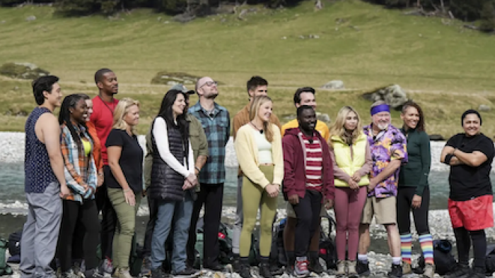 The Summit TV show screenshot 1: The sixteen contetants stand together. 