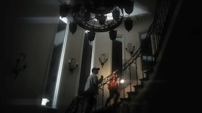 Exploring a celeb's house