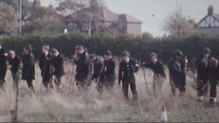 The Ripper TV Show: Police search through a field