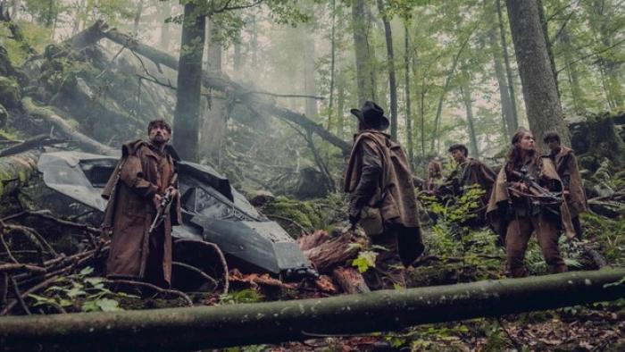 Tribes of Europa TV Show: The Origines find a fallen aircraft