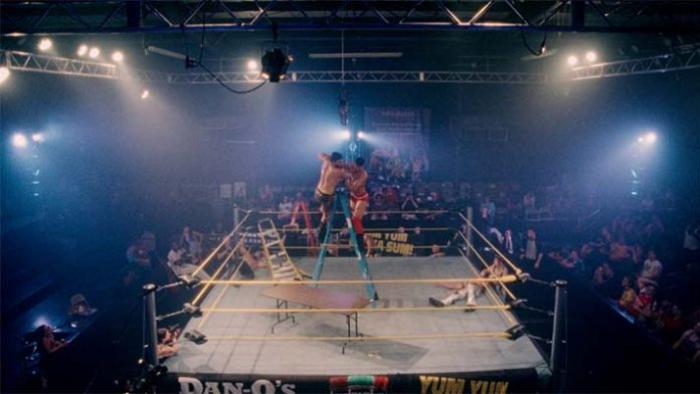 Wrestlers TV show screenshot 3:  two fighters wrestle on ladders