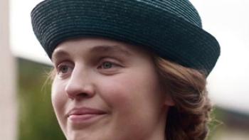 Mothering Sunday Trailer