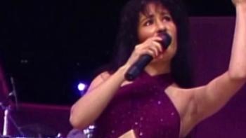 Selena y Los Dinos Trailer