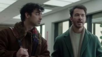 A Very Jonas Christmas Movie Trailer