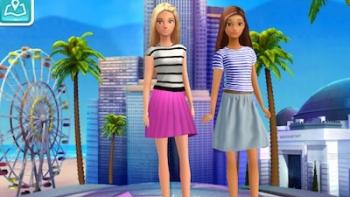 Different locations, like Los Angeles and New York, are featured in the app.