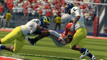 NCAA Football 14 Game: Screenshot #2