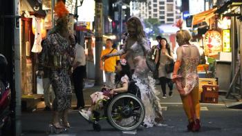 37 Seconds Movie: Yuma Steps Out