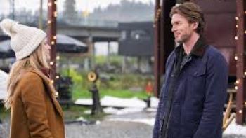 A Lot Like Christmas: Christopher Russell and Maggie Lawson stand outside