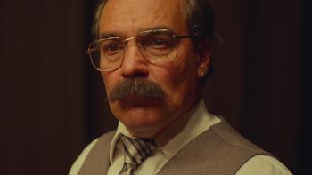 Bank robber Luis Mario Vitette in disguise.