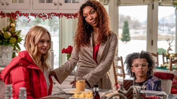 Best. Christmas. Ever!: Brandy Norwood serves breakfast.