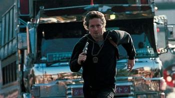 Black Rain: Michael Douglas running with gun