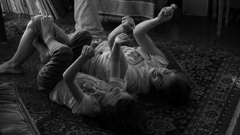 C'mon C'mon Movie: Jesse and his mom, Viv