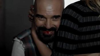 Devil's Peak Movie: Billy Bob Thornton being caressed while grinning with a bloody mouth