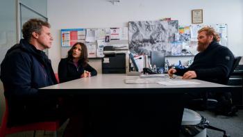 Downhill Movie: Billie and Pete Staunton confront a ski resort official