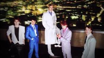 Duran Duran: There's Something You Should Know: Band members outside