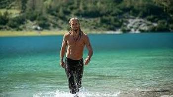 Eat Pray Bark: Rurik Gislason in water