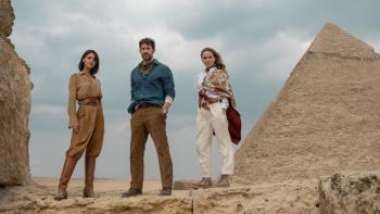 Fountain of Youth: Eiza Gonzalez, John Krasinski, and Natalie Portman in front of the pyramids.
