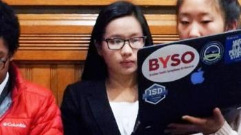 Girl Talk Movie: Asian girls share computer screens