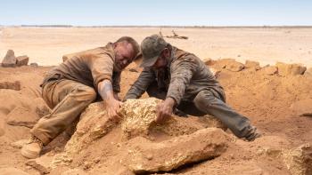 Gold Movie: Anthony Hayes and Zac Efron