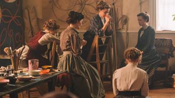 Hilma Movie: Women sit together in a studio