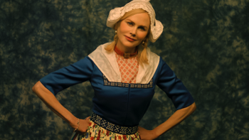 Holland: Nicole Kidman in traditional Dutch costume.