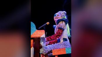 JoJo Siwa D.R.E.A.M.: The Concert  Experience Movie: At the Piano