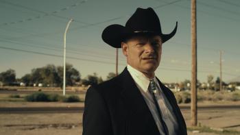 LaRoy, Texas: Steve Zahn wears a cowboy hat, a dusty landscape behind him