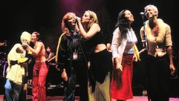 Lilith Fair: Building a Mystery: Female musicians sing together.