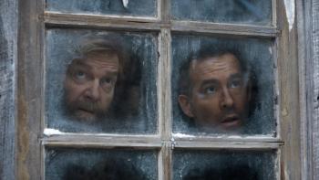 Mayday: Ryan Reynolds and Kenneth Branagh in a window.
