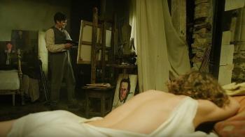 Modì, Three Days on the Wing of Madness Movie: Modì paints a portrait of Beatrice, who poses with her naked back exposed