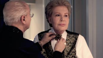 Mucho Mucho Amor Movie: Willy Gets Walter Ready for Big Night