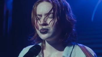 O'Dessa: Sadie Sink sings.