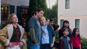 Oh. What. Fun.: Denis Leary and his grown children on the front lawn.