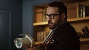 Past Life Movie: Jeremy Piven in office