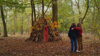Petite Maman: Joséphine Sanz and Gabrielle Sanz in the woods