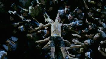 El Potro: Unstoppable Movie: El Potro crowdsurfing