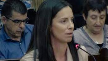 Rosa Peral's Tapes Scene 3: A woma speaks on a microphone at court