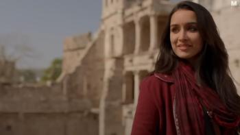 Stree: A shot of Shraddha Kapoor as the unnamed woman when she smiles while talking to someone