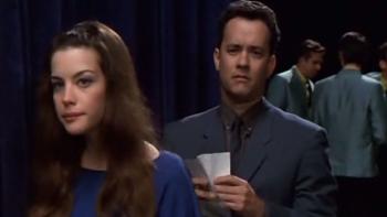 That Thing You Do!: Tom Hanks walks behind Liv Tyler