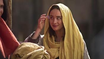 The Carpenter movie: Aurora Florence places a flower behind her ear